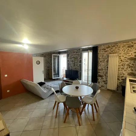Apartment Duplex Du Quartier Haut Sète